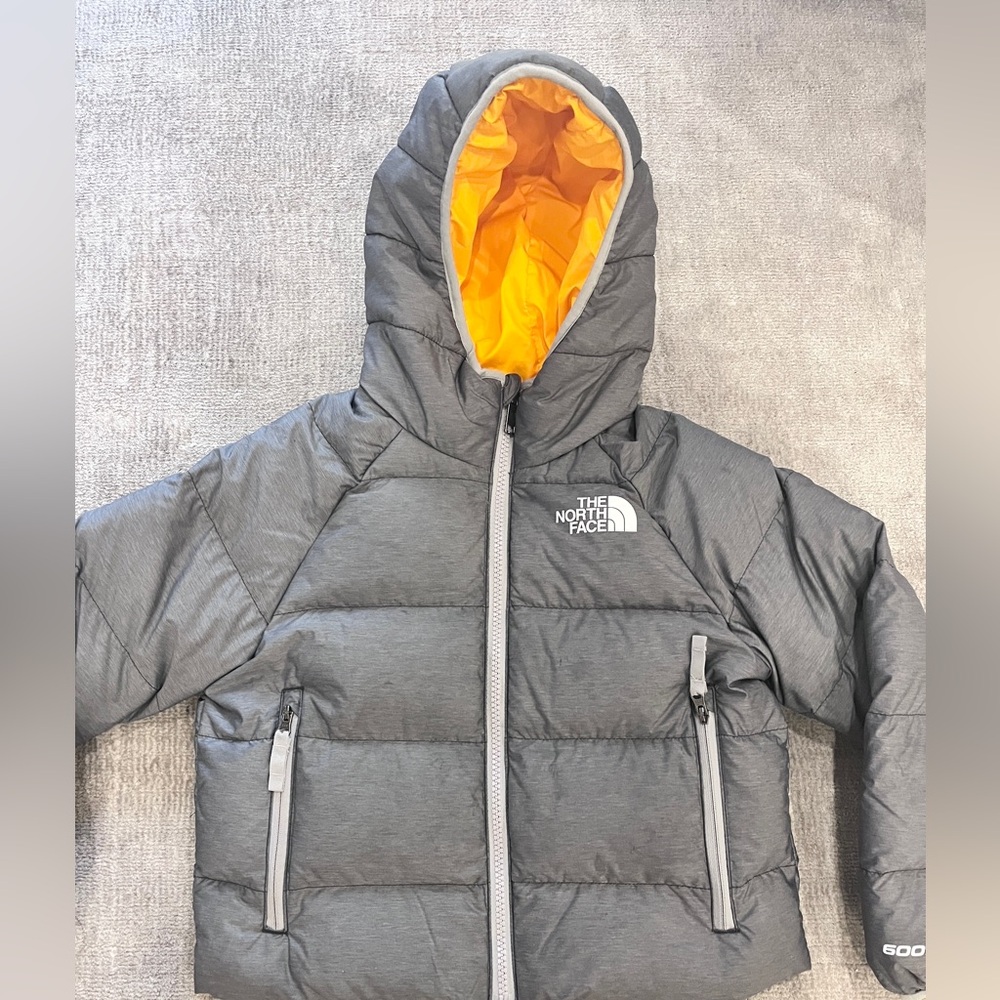 The North Face Boys XS/6 Reversible Down Filled 600 Hooded Gray Jacket